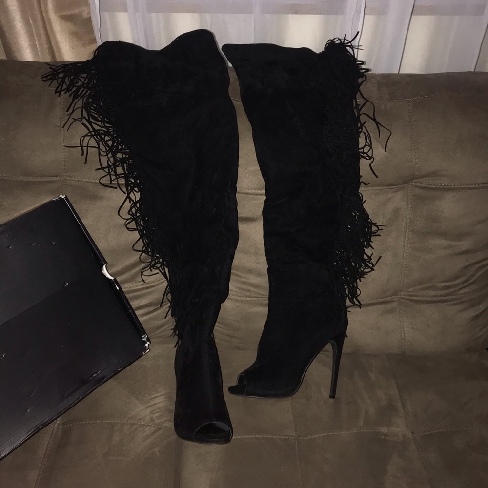 Boots - Picture 2 of 4